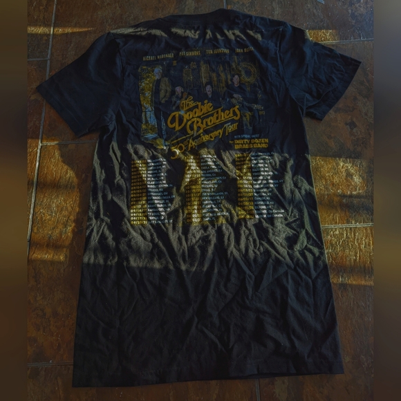 Doobie Brothers 50 Anniversary Concert Shirt - Picture 2 of 2